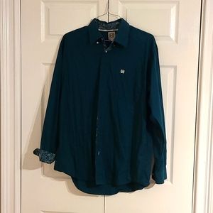 Cinch Long Sleeve Button Up with Paisley lining Large